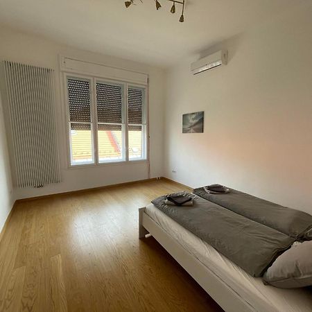 City Center 1, Cozy 2Br In The City Center! Budapeste Exterior foto